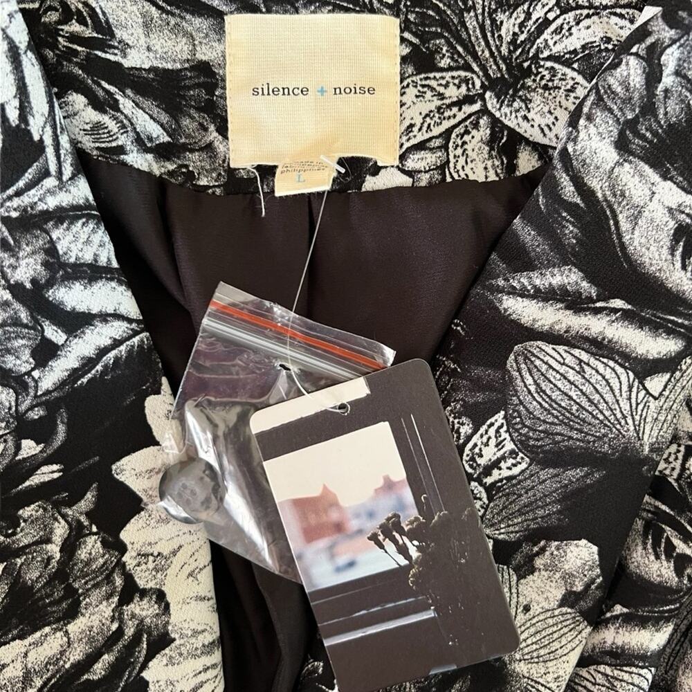 urban outfitters silence + noise Blazer lightweight abstract floral size Large - Picture 5 of 5